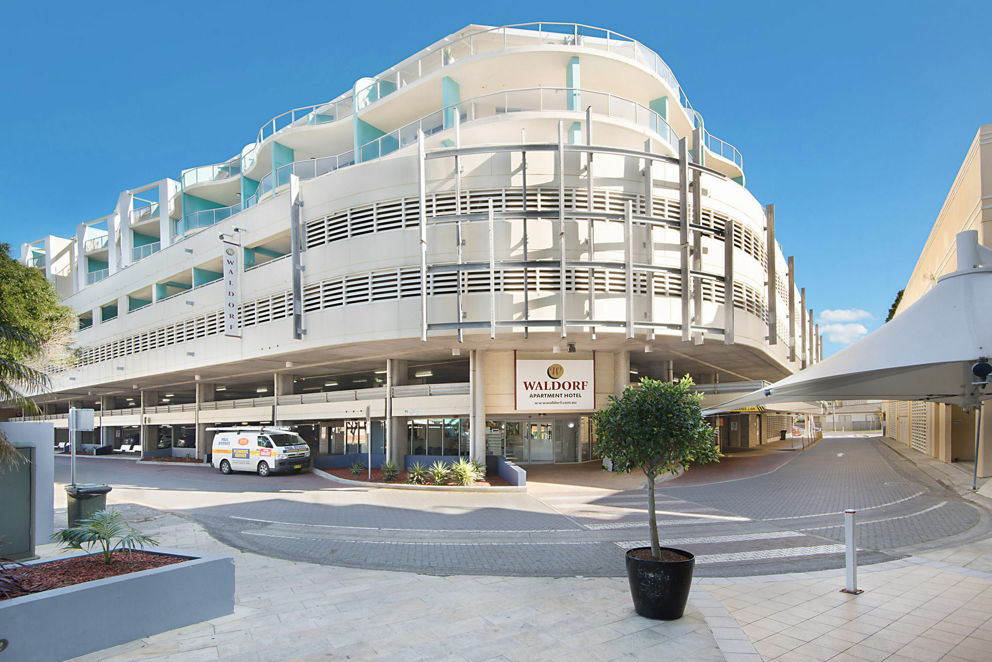 Aparthotel Nesuto The Entrance Exterior foto